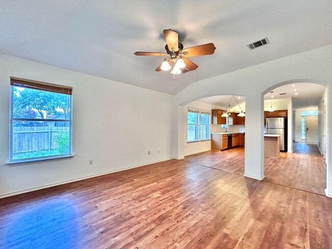 Building Photo - Charming 3/BR 2/BA Home with Covered Deck ...