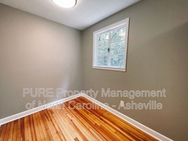 Building Photo - 268 Sand Hill Rd