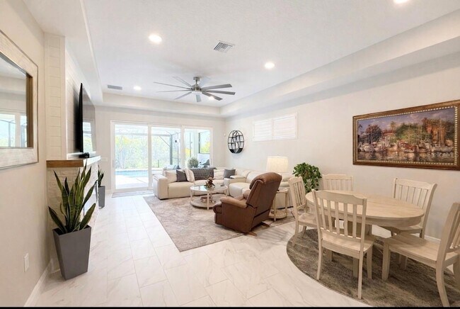 Building Photo - 1055 Waterline Ct