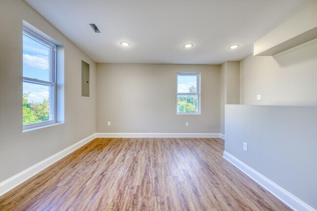 Building Photo - 1701 Edmondson Ave