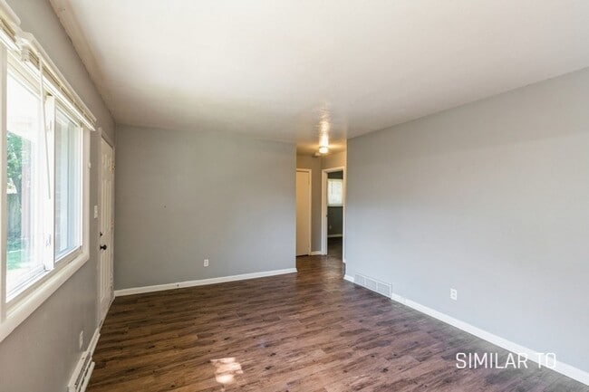 Building Photo - 3422 SW 8th St