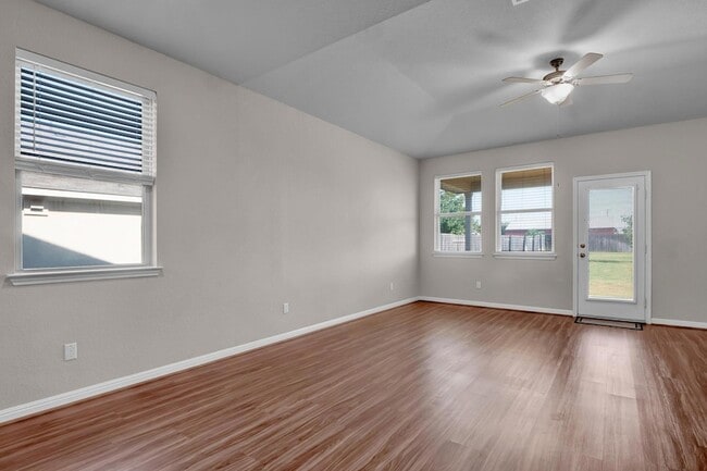 Building Photo - 6020 Genova Pl