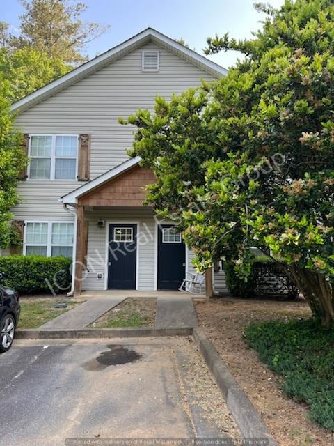 Primary Photo - 2/1.5 townhome close to downtown Woodstock