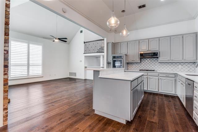 Building Photo - 7409 Hardwick Dr