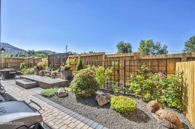 Building Photo - 2958 Saddle Peak Dr