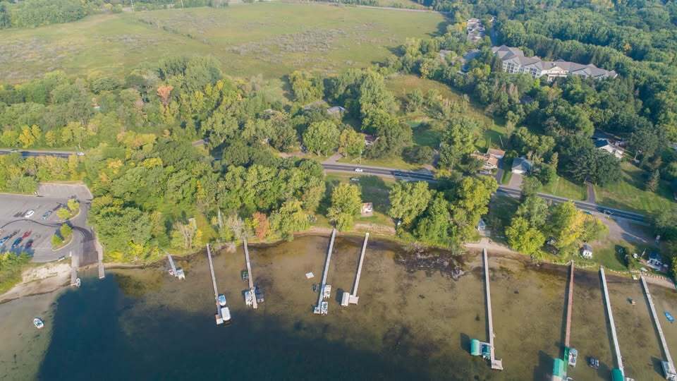 Building Photo - 2473 Lake Ave