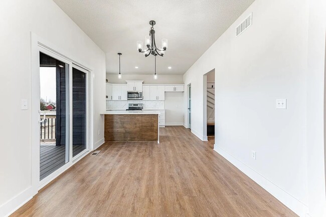 Building Photo - Single family home in Goddard Kansas. This...