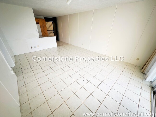 Building Photo - 95-2048-2048 Waikalani Dr