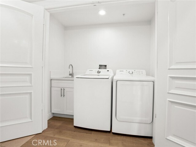 Building Photo - 1598 Long BCH