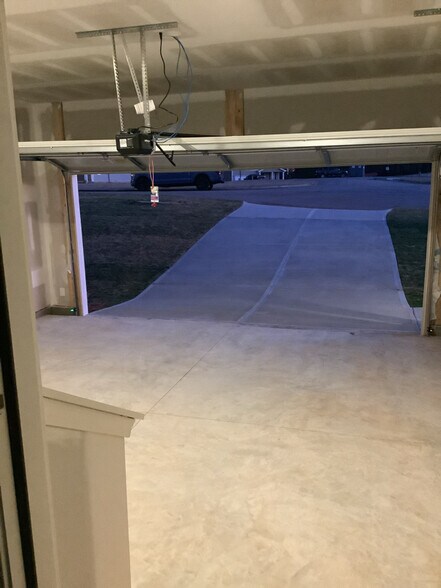 Building Photo - 4654 Sunrise Rdg