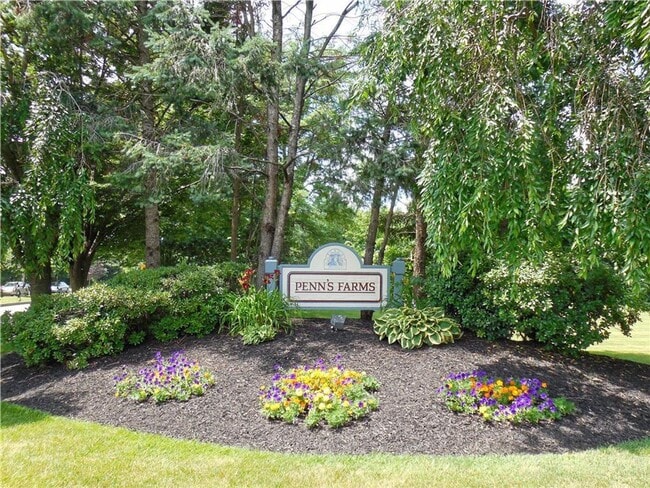 Building Photo - Condo in Bethlehem Township