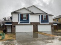 Building Photo - New 3 Bedroom 3.5 Bathroom home, private parking and 2 car garage Now Pre-leasing June 10 Move in...