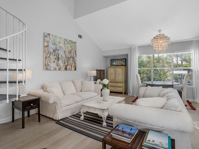 Building Photo - 3BR/3BA Fully Furnished Beach Cottage at H...