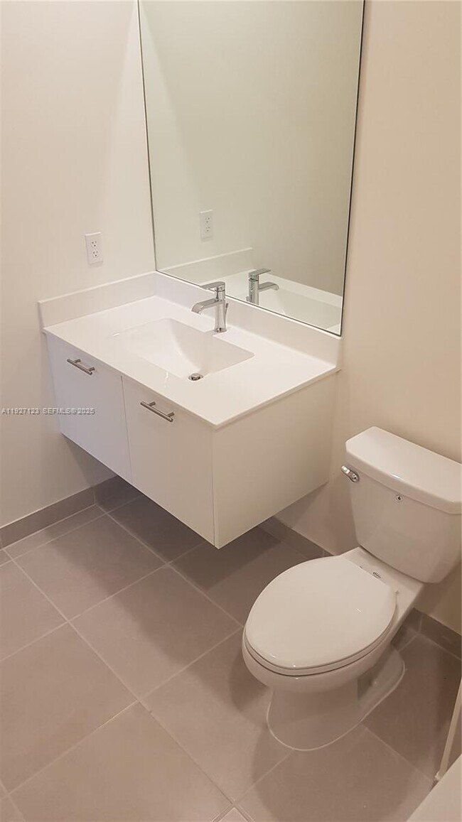 Building Photo - 8195 NW 104th Ave