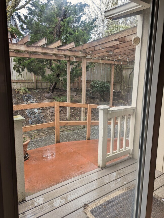 Ramp to Backyard, WC accessible - 1807 211th Pl NE