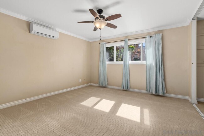 Building Photo - 2245 Nob Hill Dr