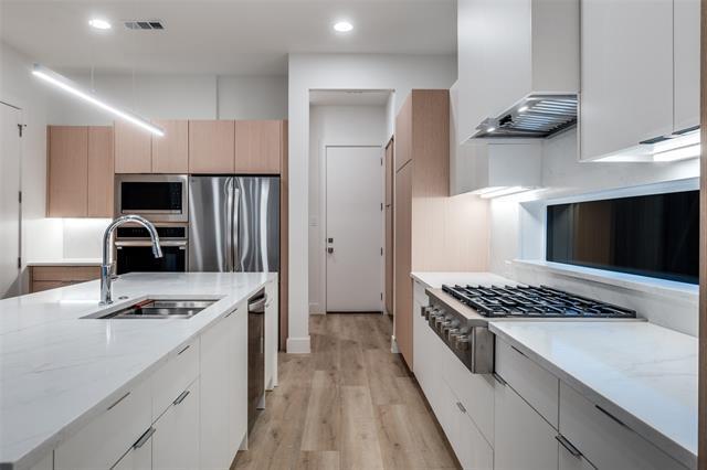 Building Photo - 4515 Afton St