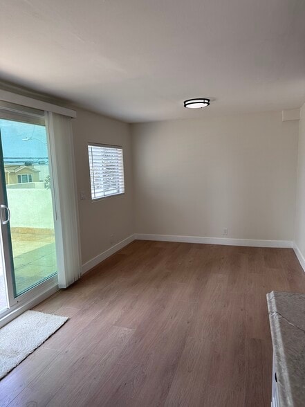 Dining area - 1734 Prospect Ave