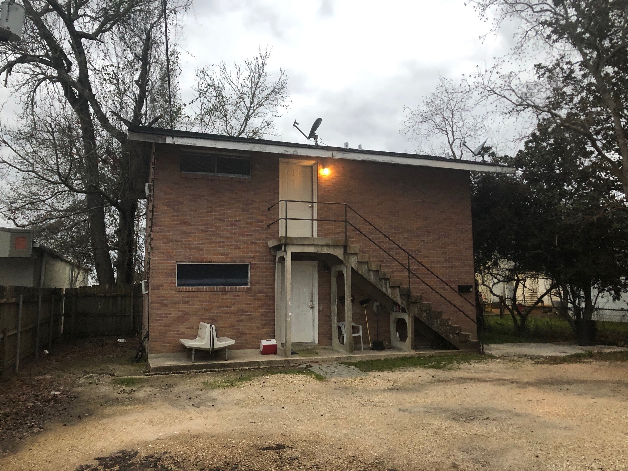 Building Photo - 105 N Ruland St