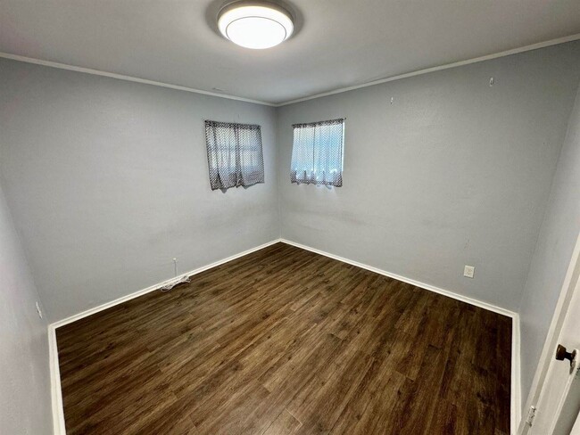 Building Photo - 323 Washington Ave