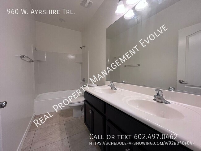 Building Photo - 960 W Ayrshire Trail