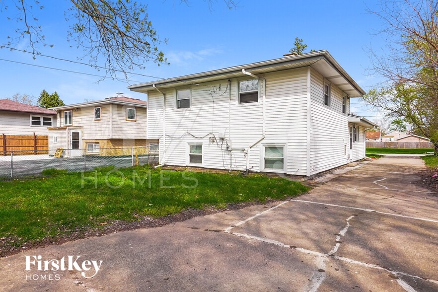 Building Photo - 17922 Rose St