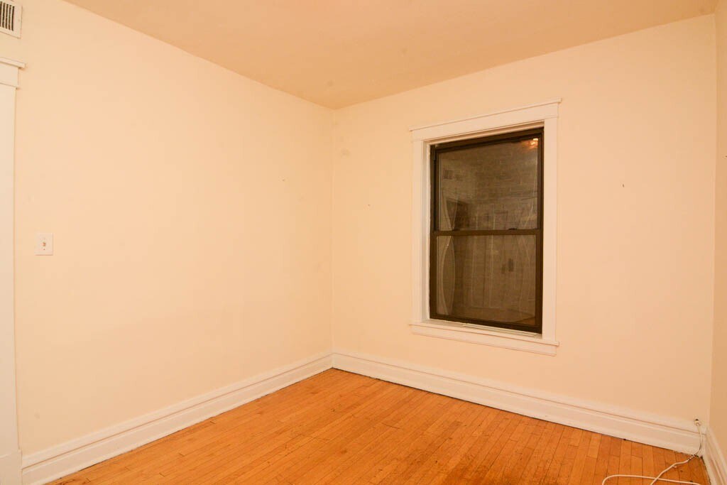 Building Photo - 2516 N Kedzie Blvd