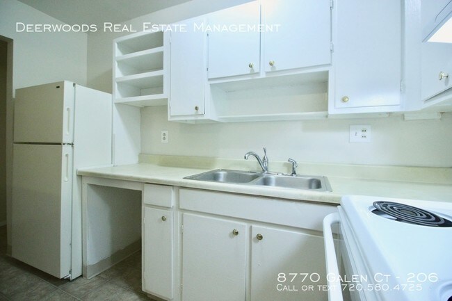 Building Photo - 8770 Galen Ct