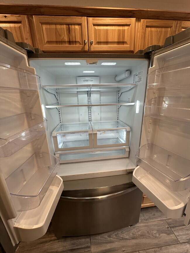 Building Photo - "Charming Little 2-Bedroom Gem on North 5th Street with Elegant Granite Touches!"