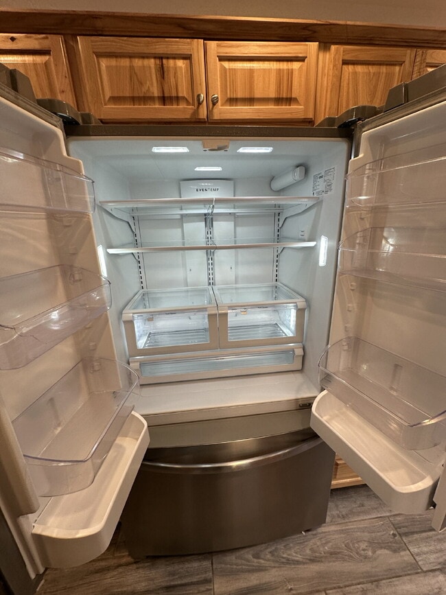 Building Photo - "Charming Little 3-Bedroom Gem on North 5th Street with Elegant Granite Touches!"