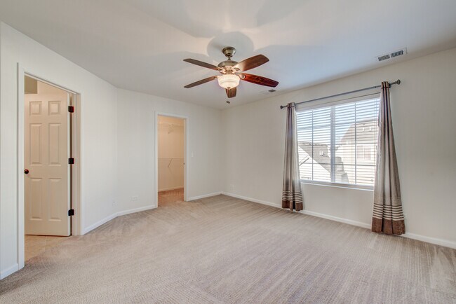 Building Photo - 3414 Cameron Dr