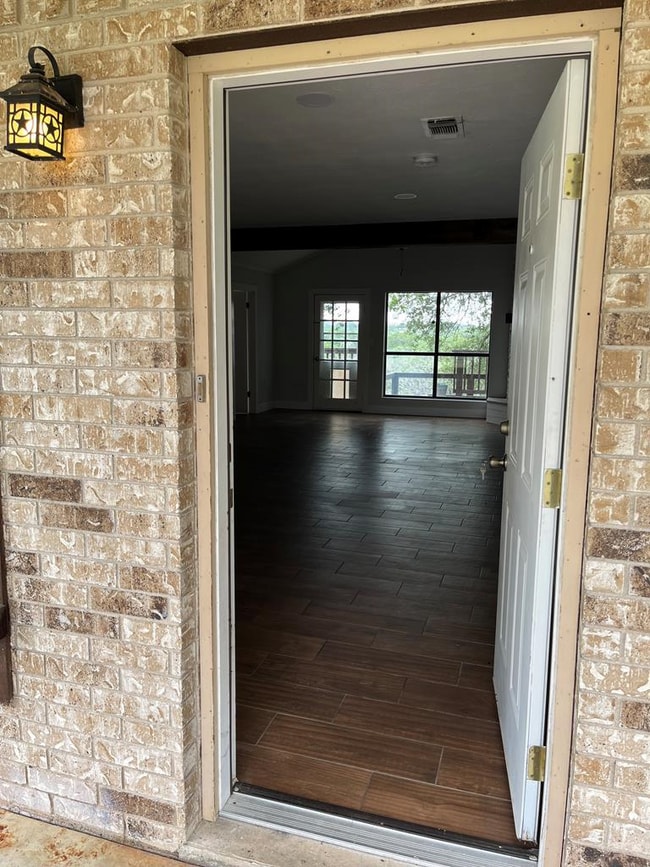 Building Photo - 577 Pleasant View Dr