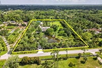 Building Photo - 10780 Anderson Ln