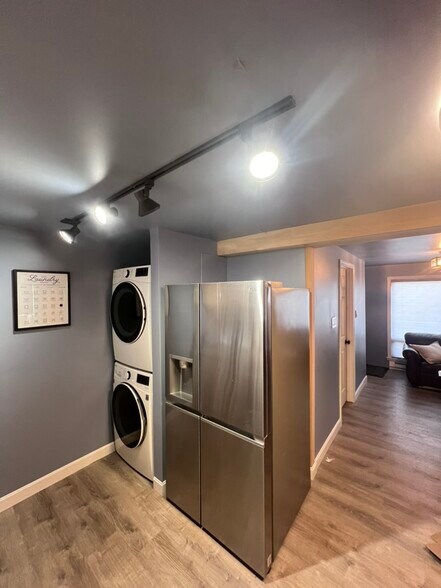 Kitchen - 370A Washington St