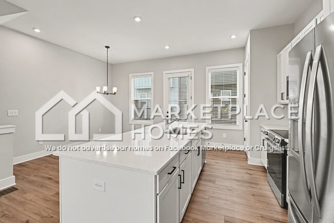Building Photo - 1376 Cozy Cir SE