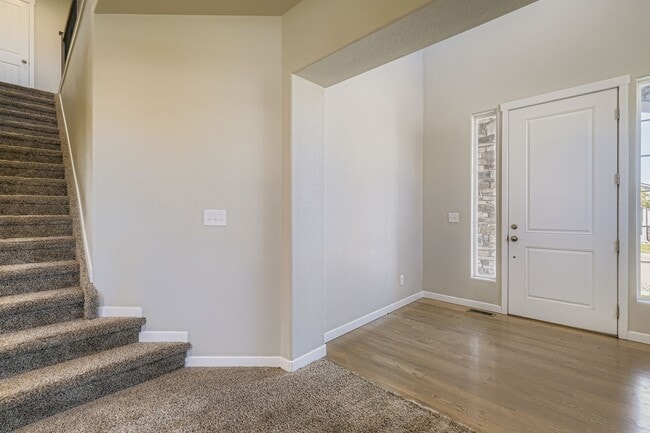 Building Photo - 8185 Sandsmere Dr