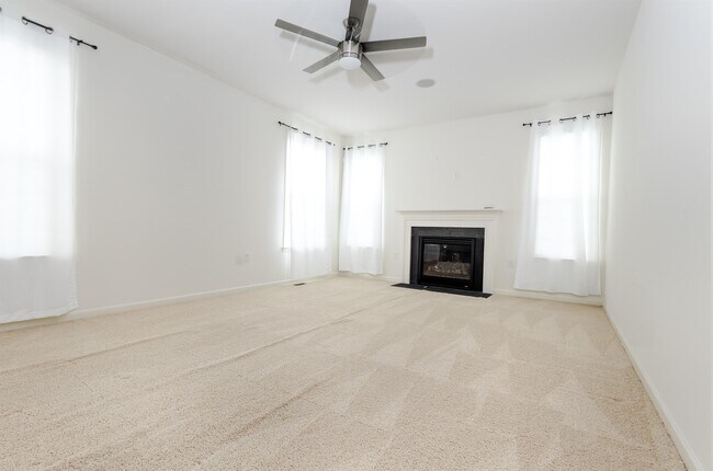 Building Photo - 122 Blakely Rd