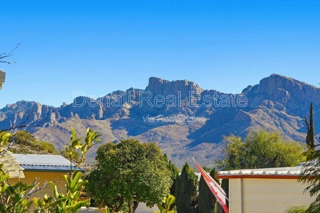 Building Photo - 10675 N Kilimanjaro Ave