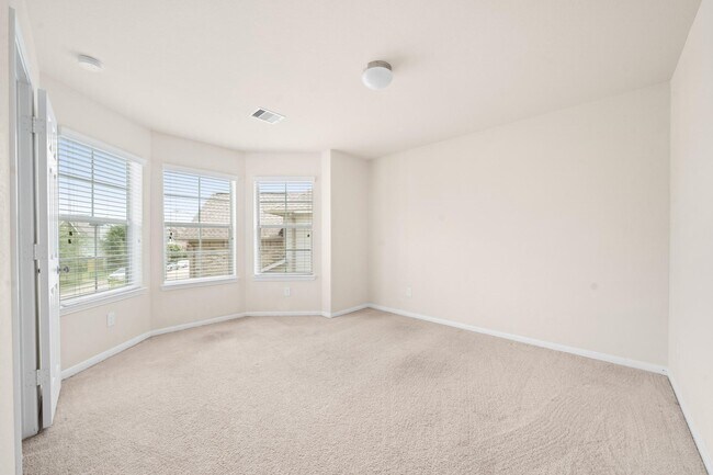 Building Photo - 7502 Autumn Sun Dr