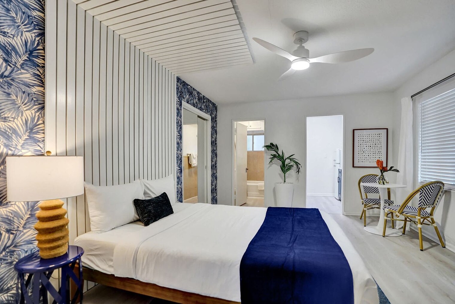 Building Photo - 101 Lucerne Ave