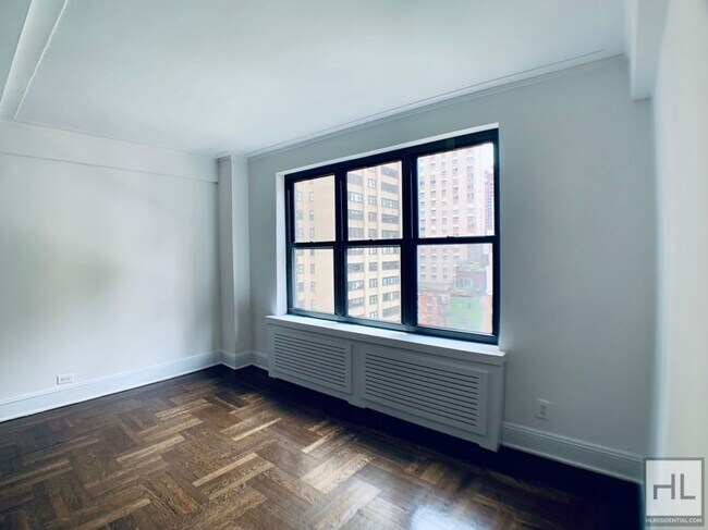 Building Photo - EAST 38 STREET