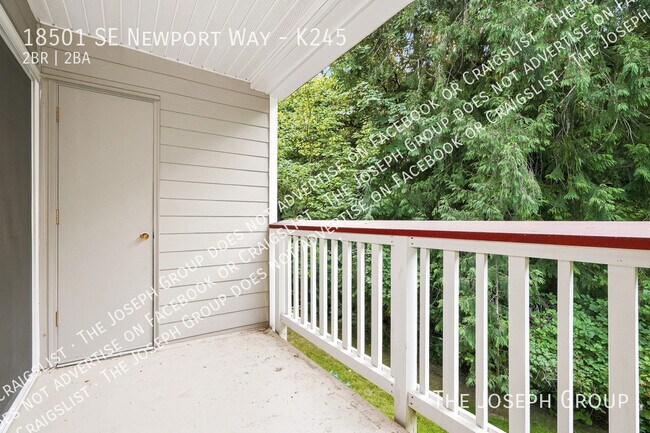 Building Photo - 18501 SE Newport Way