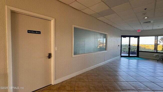 Building Photo - 1901 First St