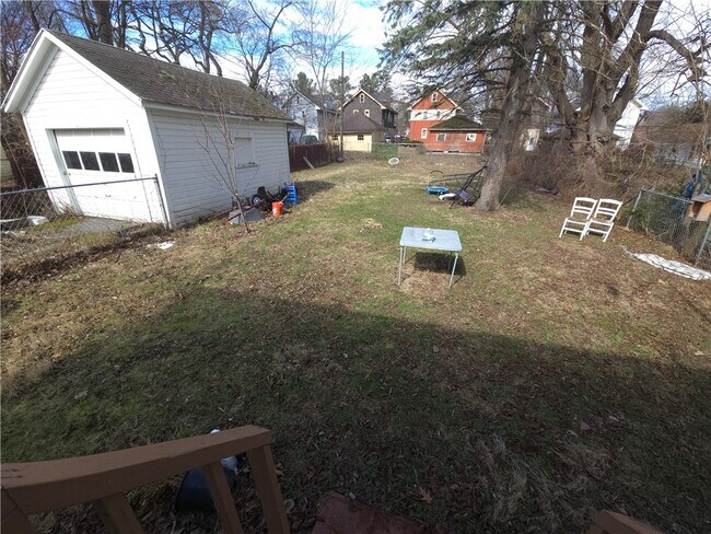 Building Photo - 30 Flanders St