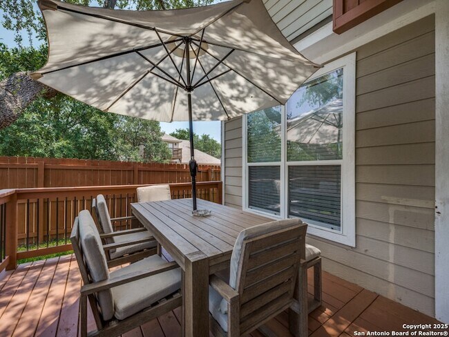 Building Photo - 19606 Flair Oak