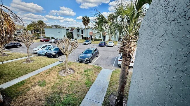 Building Photo - 2840 Somerset Park Dr