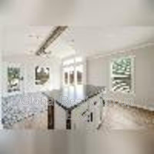 Building Photo - 470 Private 1523