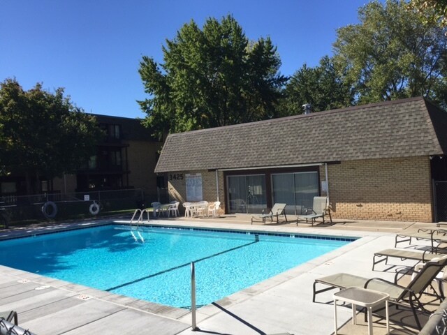 Building Photo - 3431 Kent St