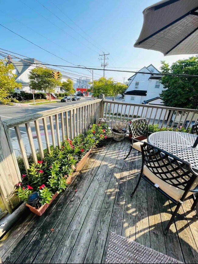 Building Photo - 1 S Bartram Ave