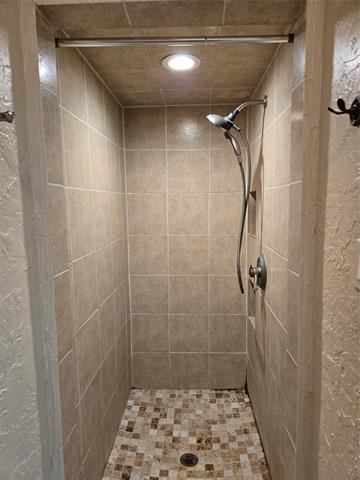 Building Photo - 414 Pebblecreek Dr